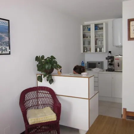 招待所 Lopez Azcona 3*